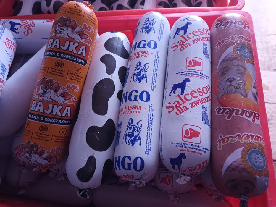 Karma kiełbasa dla psów psa kota mięso