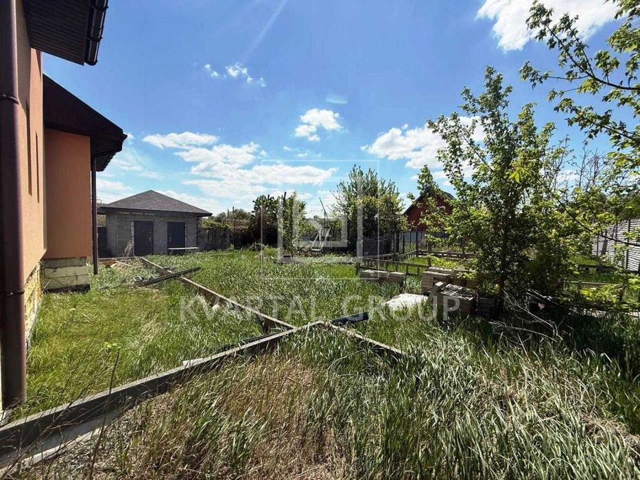 Продаж просторого будинку 180 м² з гаражем та укриттям !