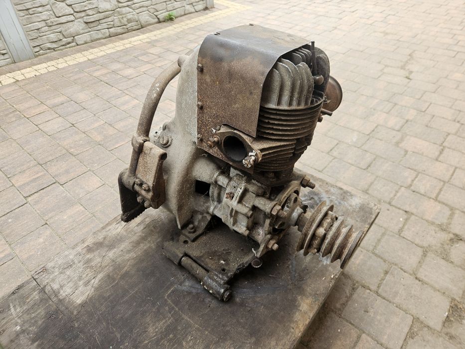 Silnik dzik s82 1956r.