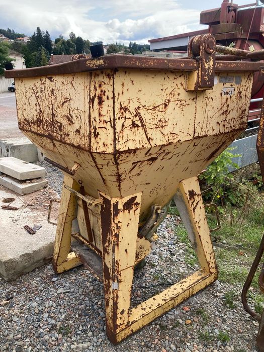 Baldes betao  para grua de 1000 l