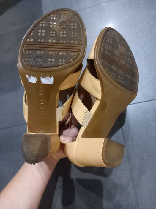 Skórzane sandały 36