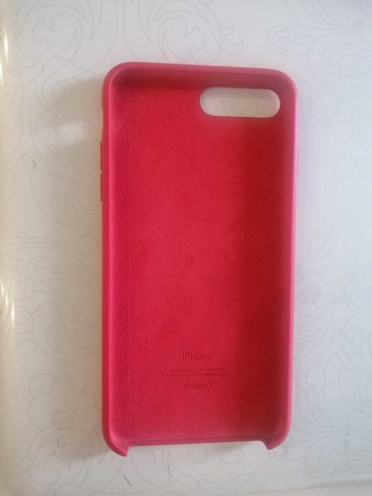 Продам чехол iPhone 7+