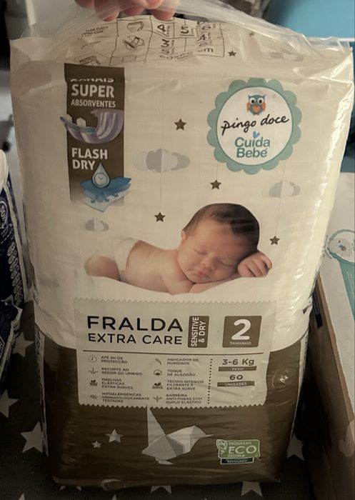 Conjunto de Fraldas - novas e embaladas