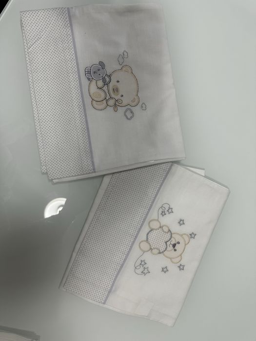 Dois Mini-Berços Micuna You & Me + Edredom e roupa de cama