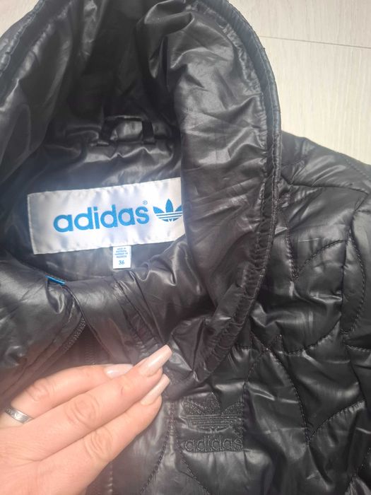 Жіноча курточка на Весну