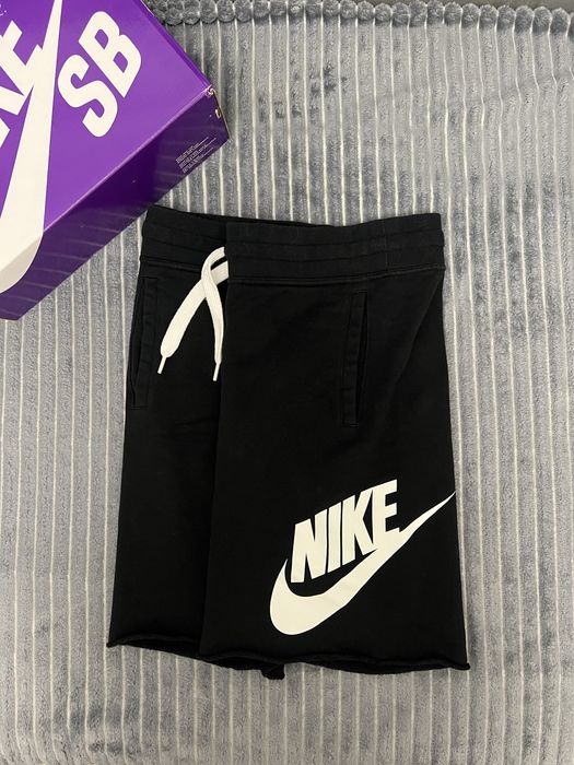 Чорні спортивні шорти М-S Nike Alumni French Terry Sportswear чоловічі