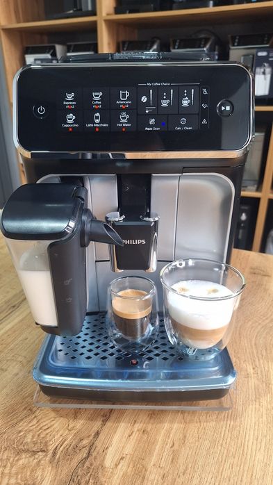 Кавомашина Philips LatteGo