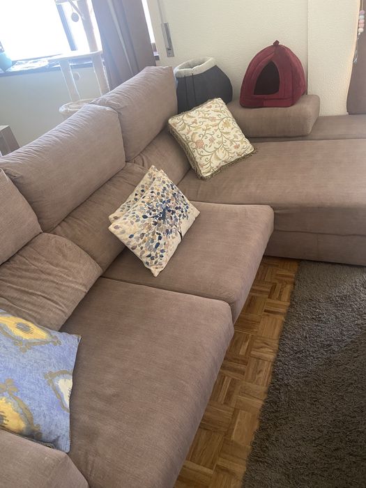 Sofá com chaise longue