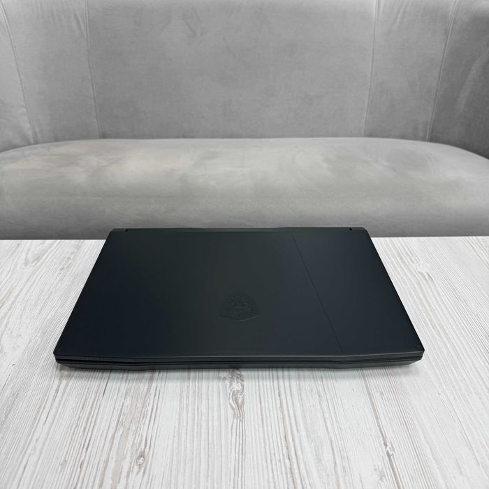 MSI Katana 15HX { i7-14650HX | 16gb - DDR5 | SSD - 1Tb | RTX 5070-8Gb } 74229SV