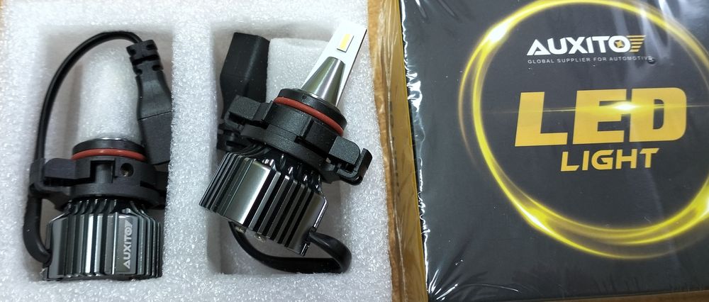 Качественные светодиодные LED лампы H9 H10 H11 PSX24W HB4 AUXITO лампи