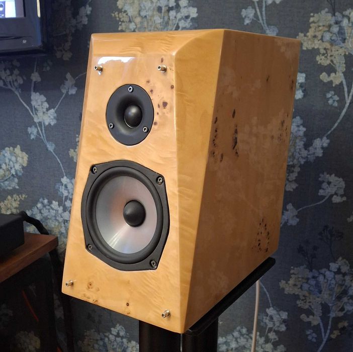 Kolumny Monitory - Mistral Bow 3