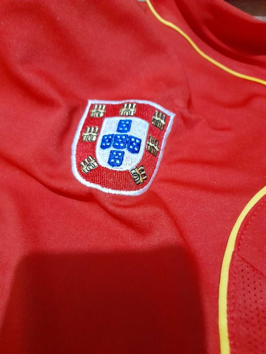 T-shirt Portug. nº 7 ex Jogador Figo  talha S + XXL 100% poliés  Usada