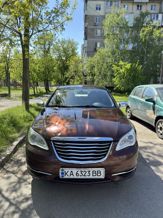 Авто chrysler  200 2013 автомобіль