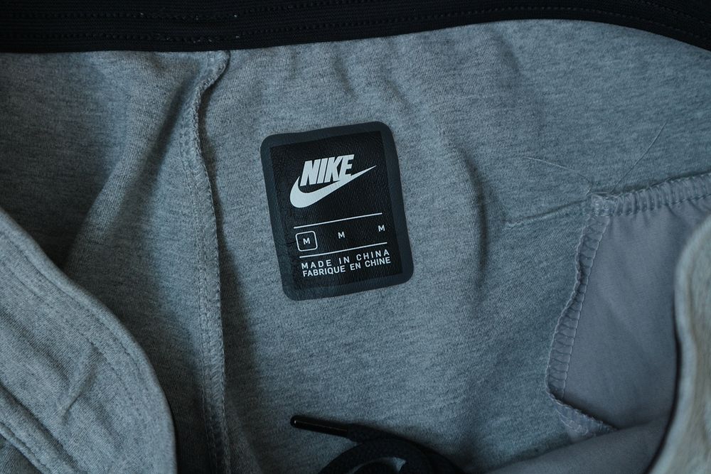 Спортивні штани Nike