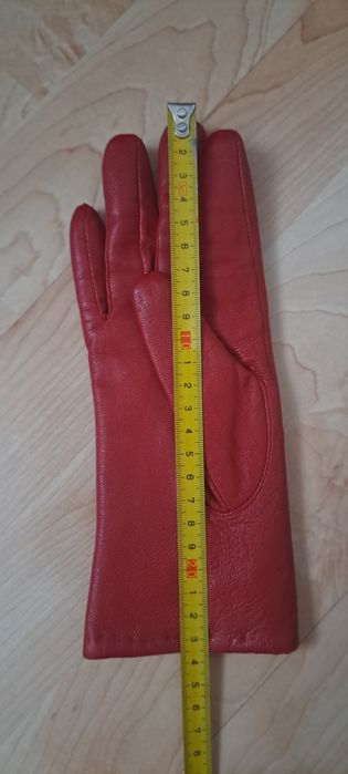 Rękawiczki damskie ze skóry - M