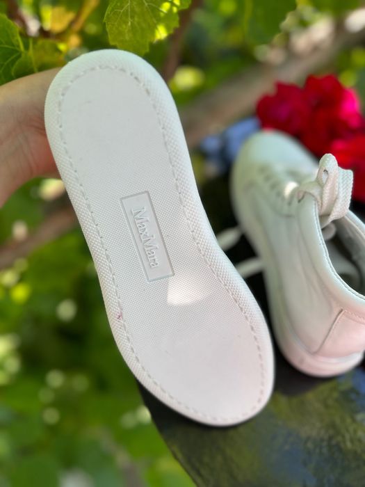 Жіночі кросівки MaxMara