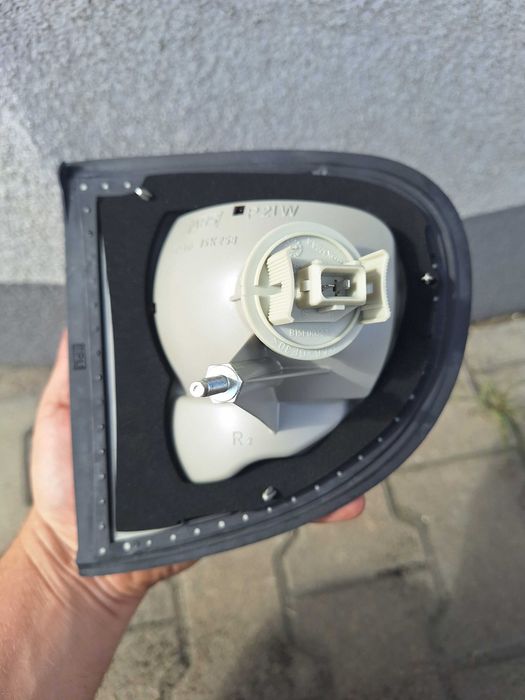 Lampa Tylna Ford Escort Prawa Ford OE 93AG15K258