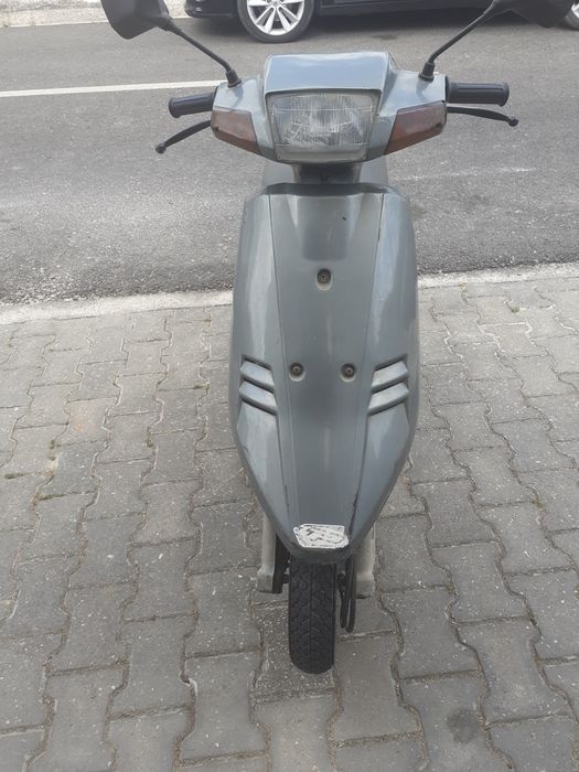 Vendo scooter suzuki usada