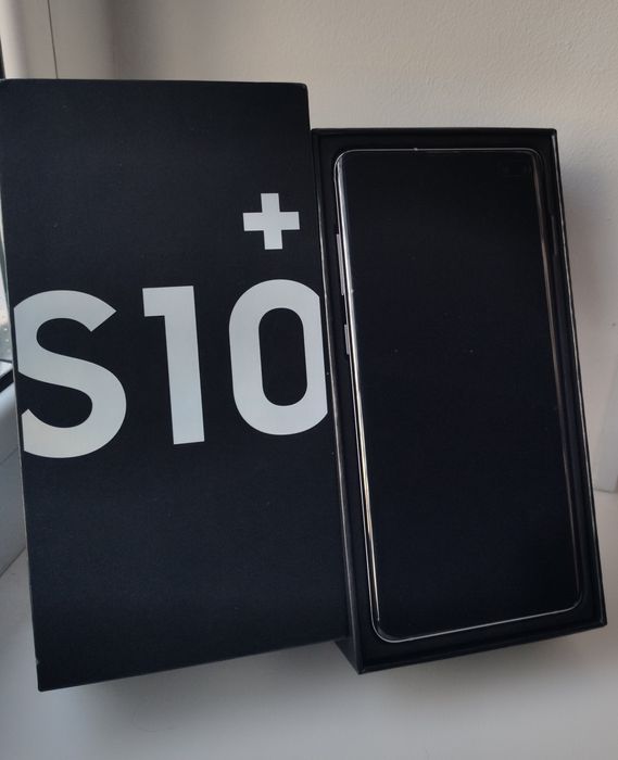 Смартфон Samsung S10+