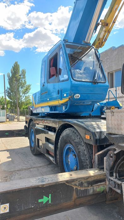 Автокран 25 тонн KATO CR-250