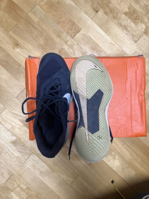 кроссовки теннисные Nike
