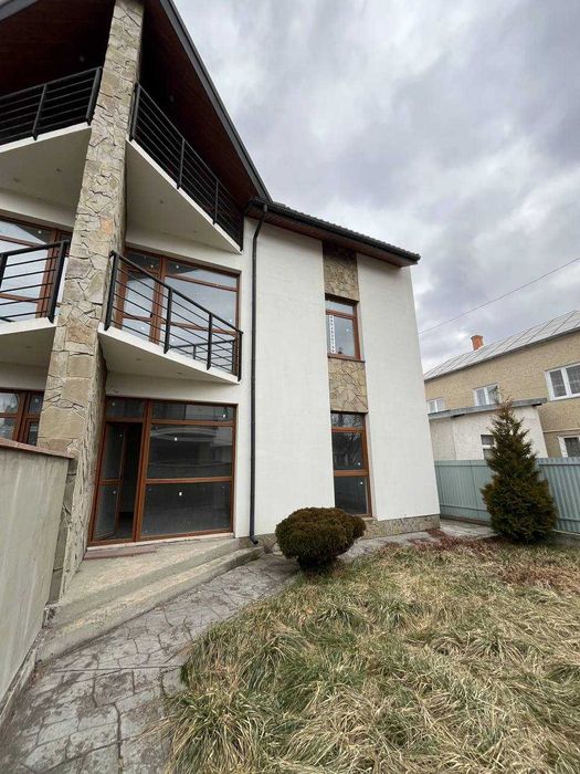 Дуплекс в ЦЕНТРІ міста 274м2