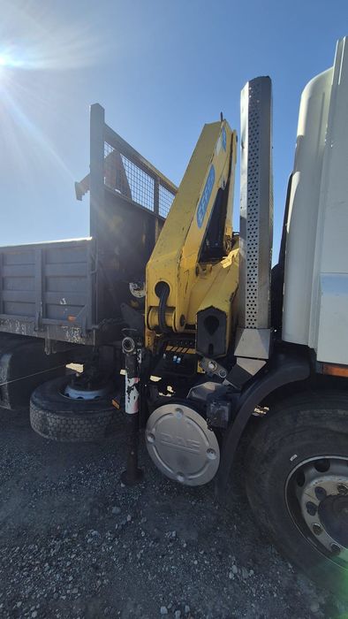 Daf CF 250 com grua
