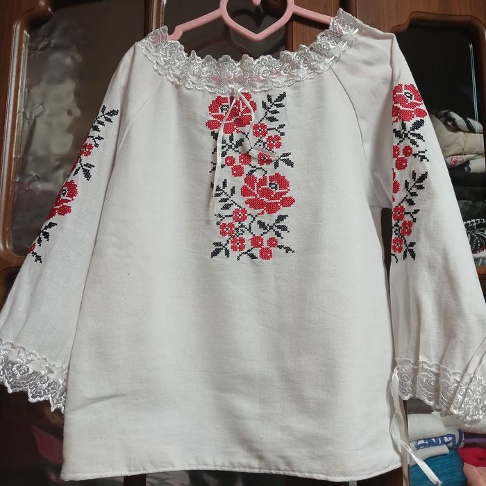 Вишиванка для дівчинки