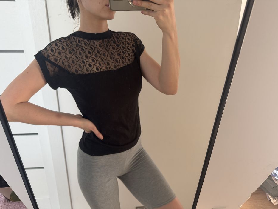 Bluzka czarna ozdobna zara