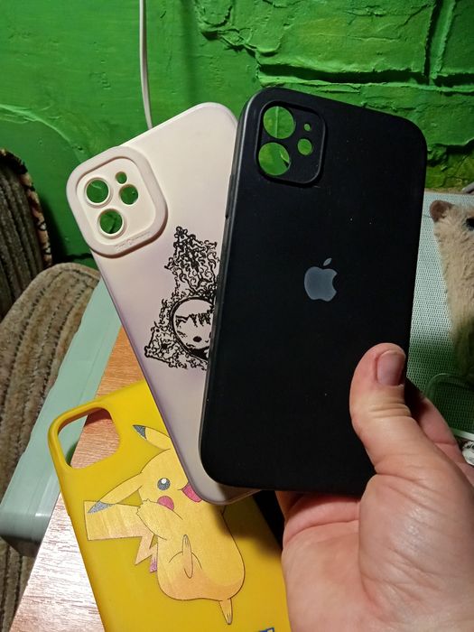 Продам чехлы на iphone 11. Новые