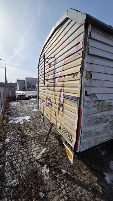 kontener budowlany (wóz Drzymały)