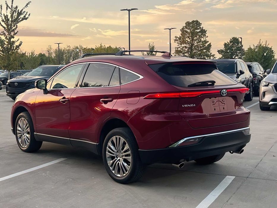 Toyota Venza      2022