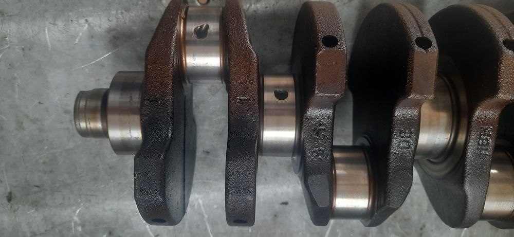 Колінвал Audi А4 В5 AEB 026R