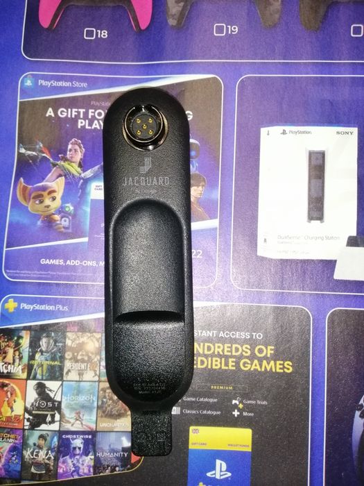 Commuter от  LEVI'S® TRUCKER С JACQUARD™ ОТ GOOGLE. Оригинал. Флешка