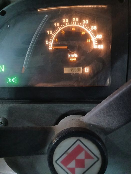 Экскаватор погрузчик  TEREX 860