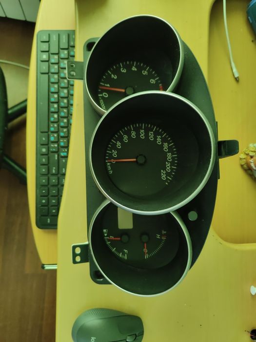 Приборка Mazda 3 щиток приладів ремонт пробігу моторчика не Honda Toyo