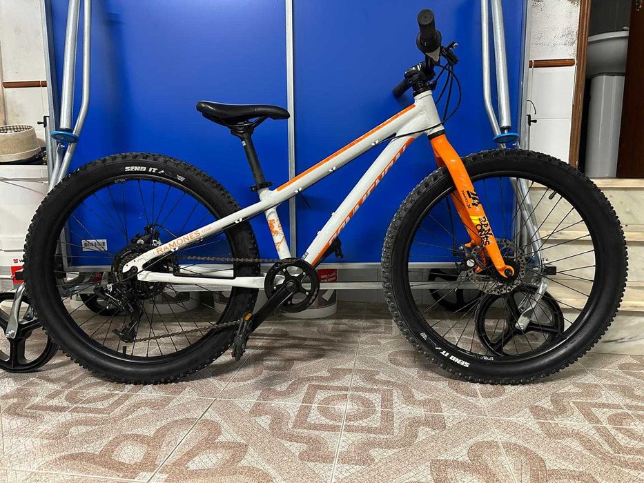 Bicicleta COMMENCAL Ramones - 24 Criança