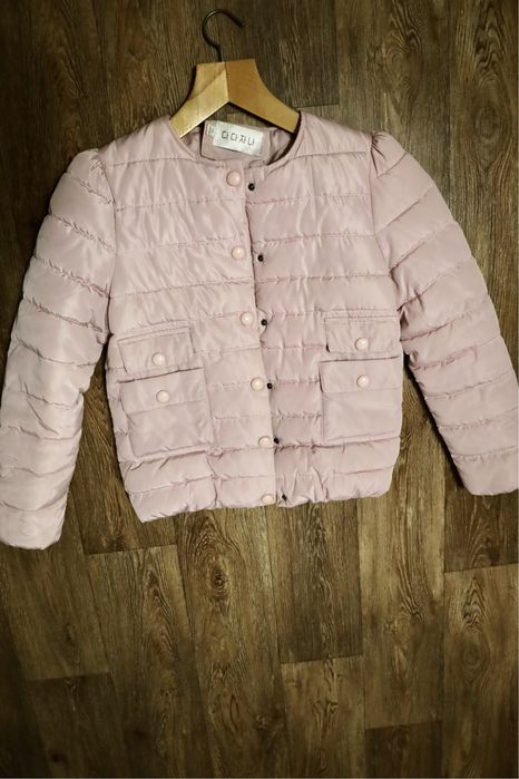 Куртка рожевого кольору