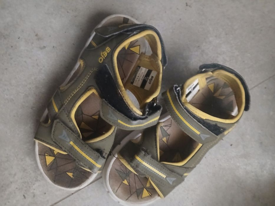 Chłopięce sandały Bejo stan bdb r.33