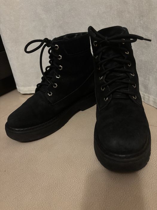 Зимние ботинки замшевые