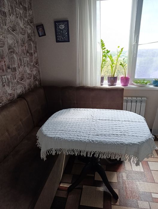 Продам в хорошому ремонті квартиру вул. Кожедуба