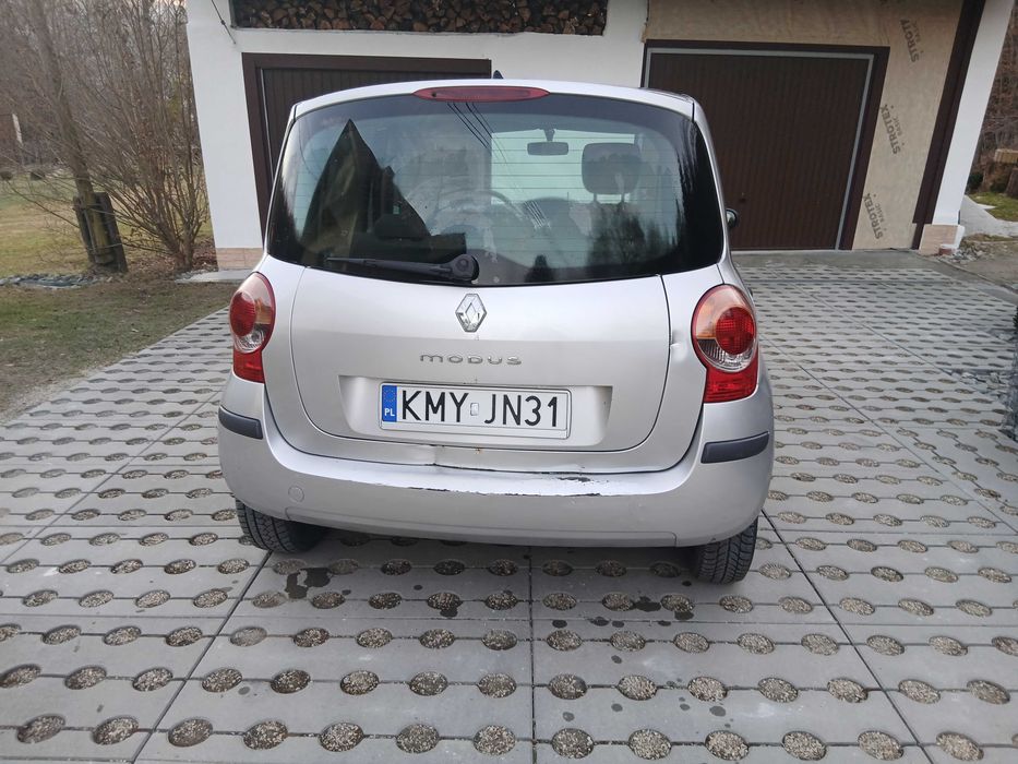 Samochòd Renault modus