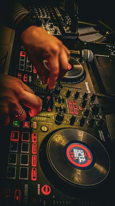 Kontroler Numark MixTrack Platinum