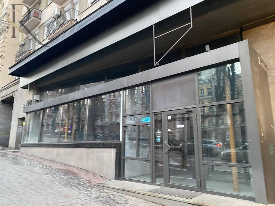 Центр. Бульвар Шевченка , 2 Оренда фасадного приміщення. Без %