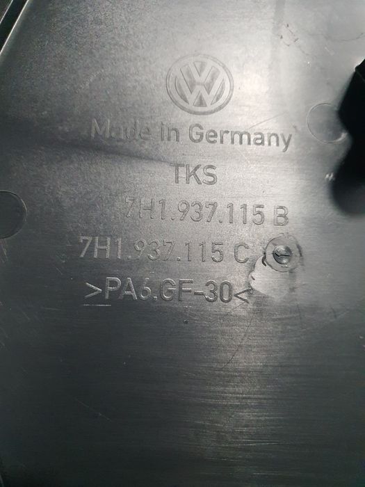 Корпус блока запобіжників Volkswagen Transporter t5, т5