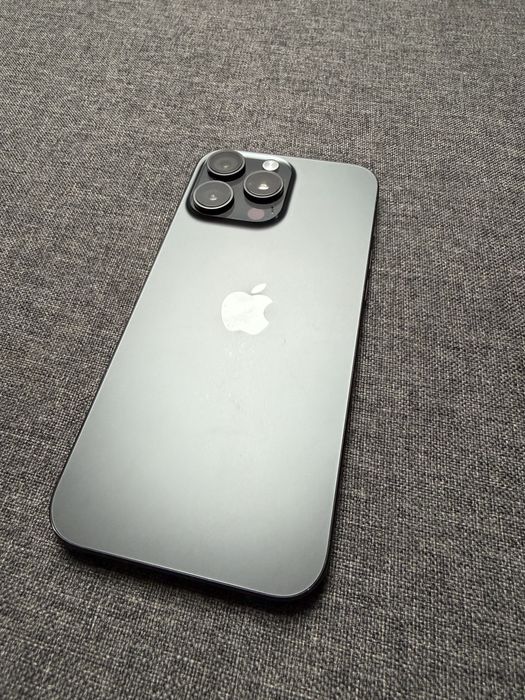 IPhone 16 Pro Max Black 256 Gb + 2x Spigen