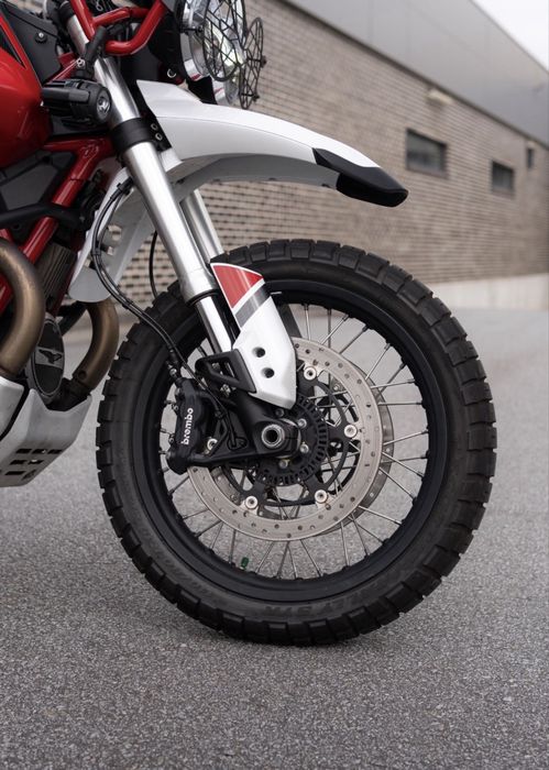 Moto Guzzi V85 TT 850
