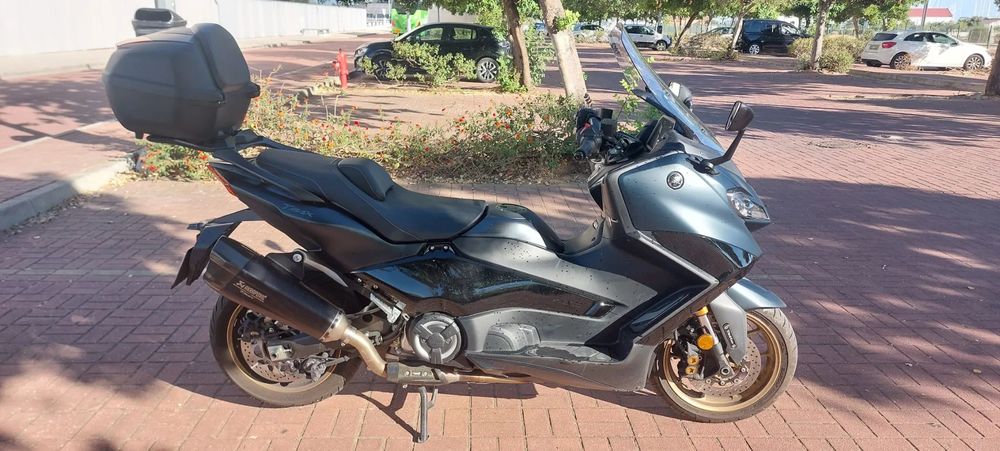 Yamaha TMAX Tech Max