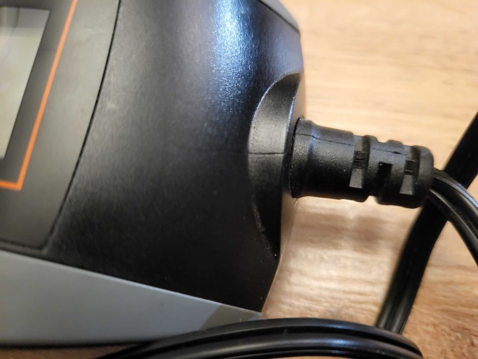 Prostownik do akumulatorów Osram 12v 4A