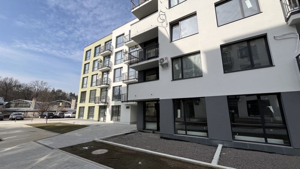 Продаж 2-к квартири + власне патіо, площа: 72.2 м², Брюховичі